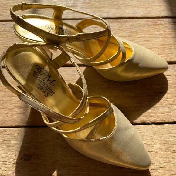 Vintage Shoes - Vintage | Women's Gold Heels Size 7.5